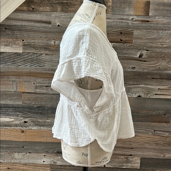 Anthropologie White Peplum Top Size Small - Picture 2 of 7